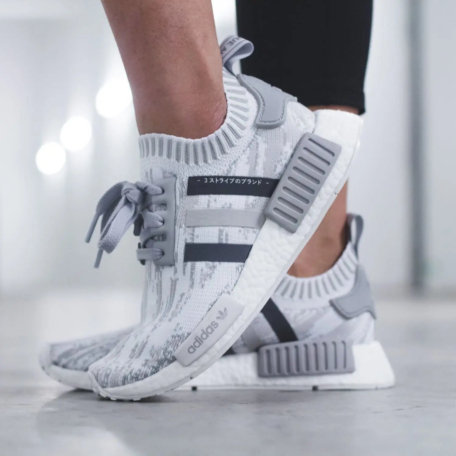 Adidas originals nmd r2 pk japan pack best sale