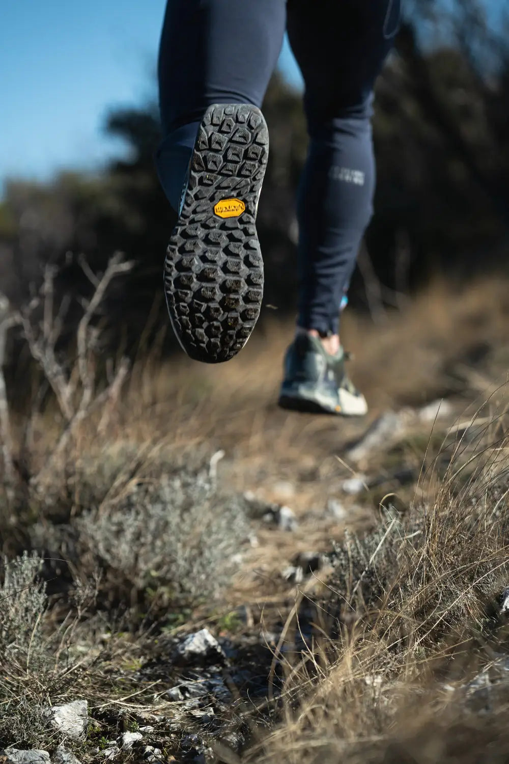 TRAIL SHOE GALORE: New Balance Fresh Foam Hierro v6