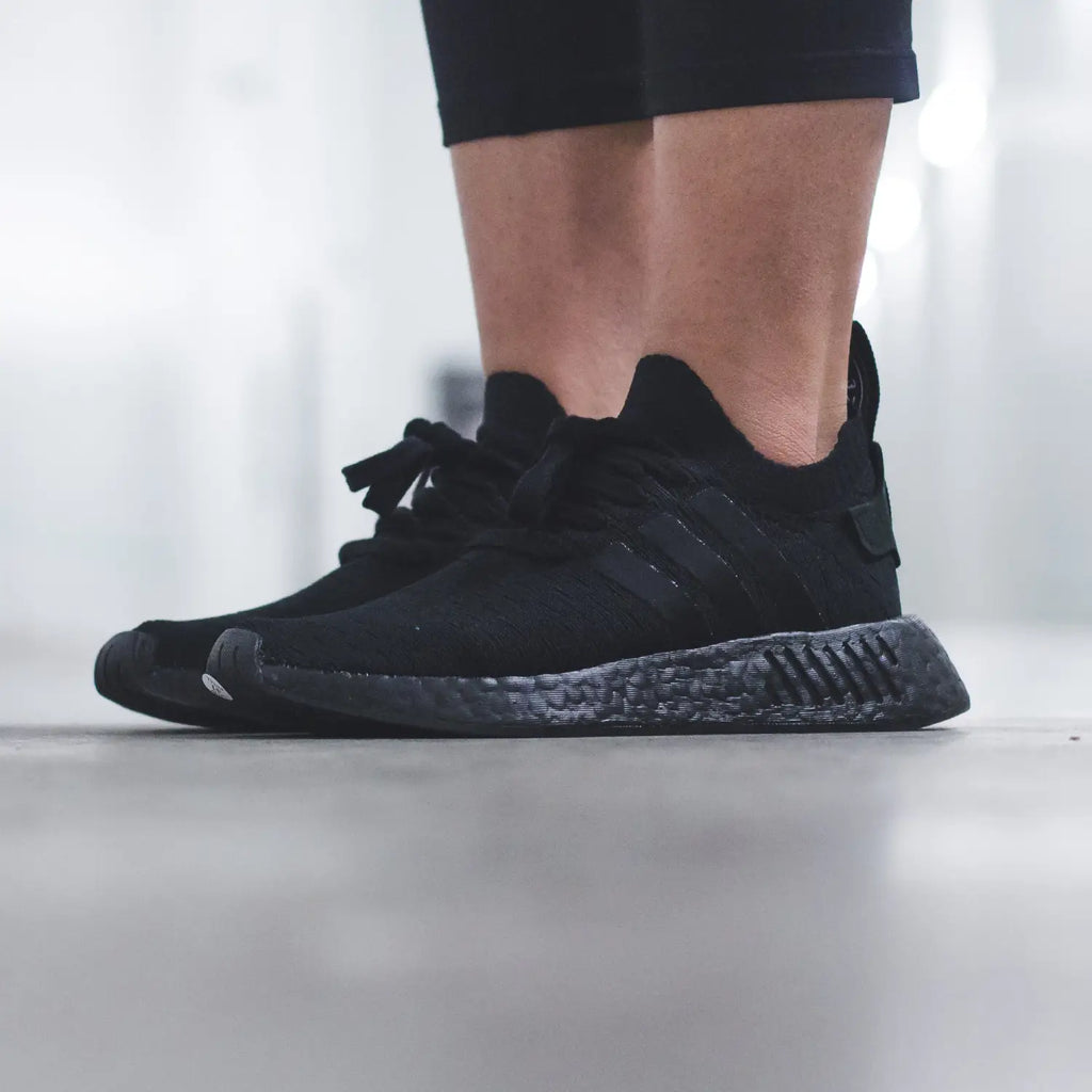 adidas Originals Womens NMD R2 PK Primeknit in Triple-Black - BY9525