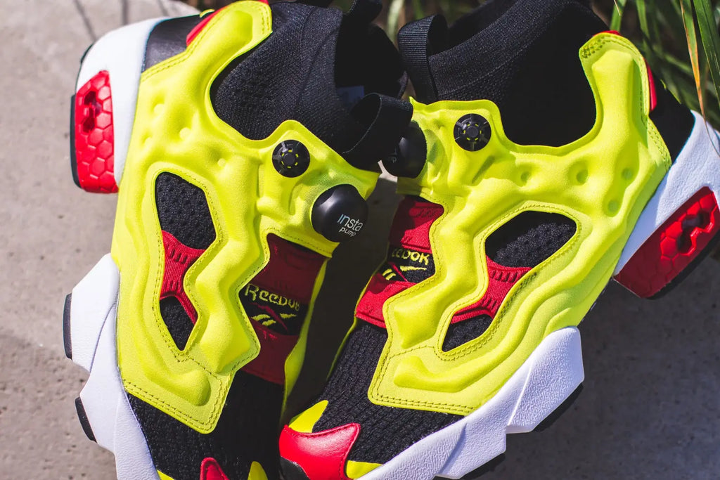 Reebok Classics InstaPump Fury Ultraknit Mid OG Citron in Black/HyperGreen - BS6367