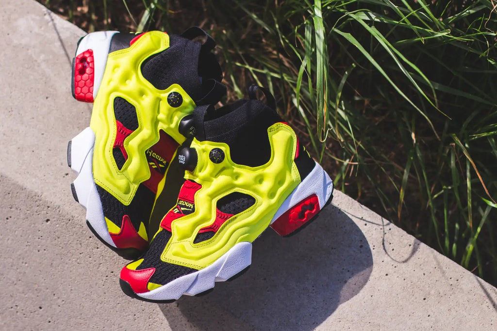 Reebok Classics InstaPump Fury Ultraknit Mid OG Citron in Black/HyperGreen - BS6367