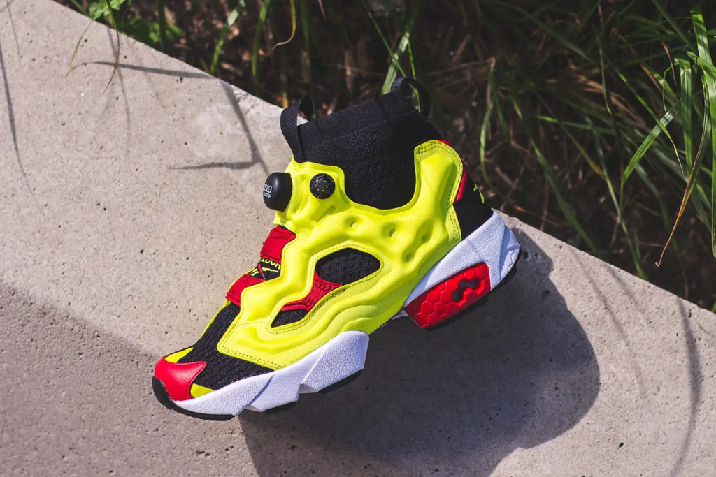 Reebok Classics InstaPump Fury Ultraknit Mid OG Citron in Black/HyperGreen - BS6367