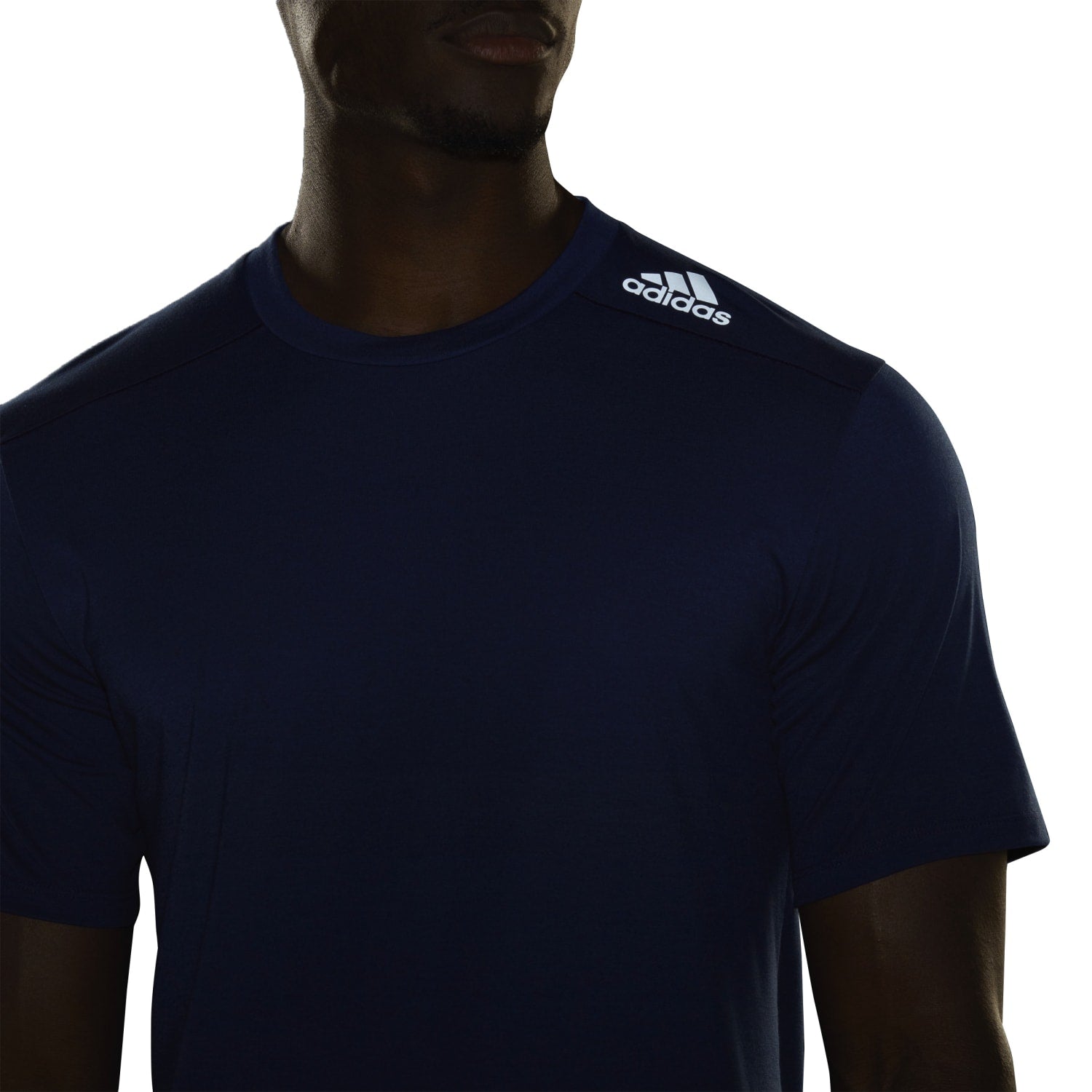Adidas bluzy men designed for training tee dark blue ic2017 260