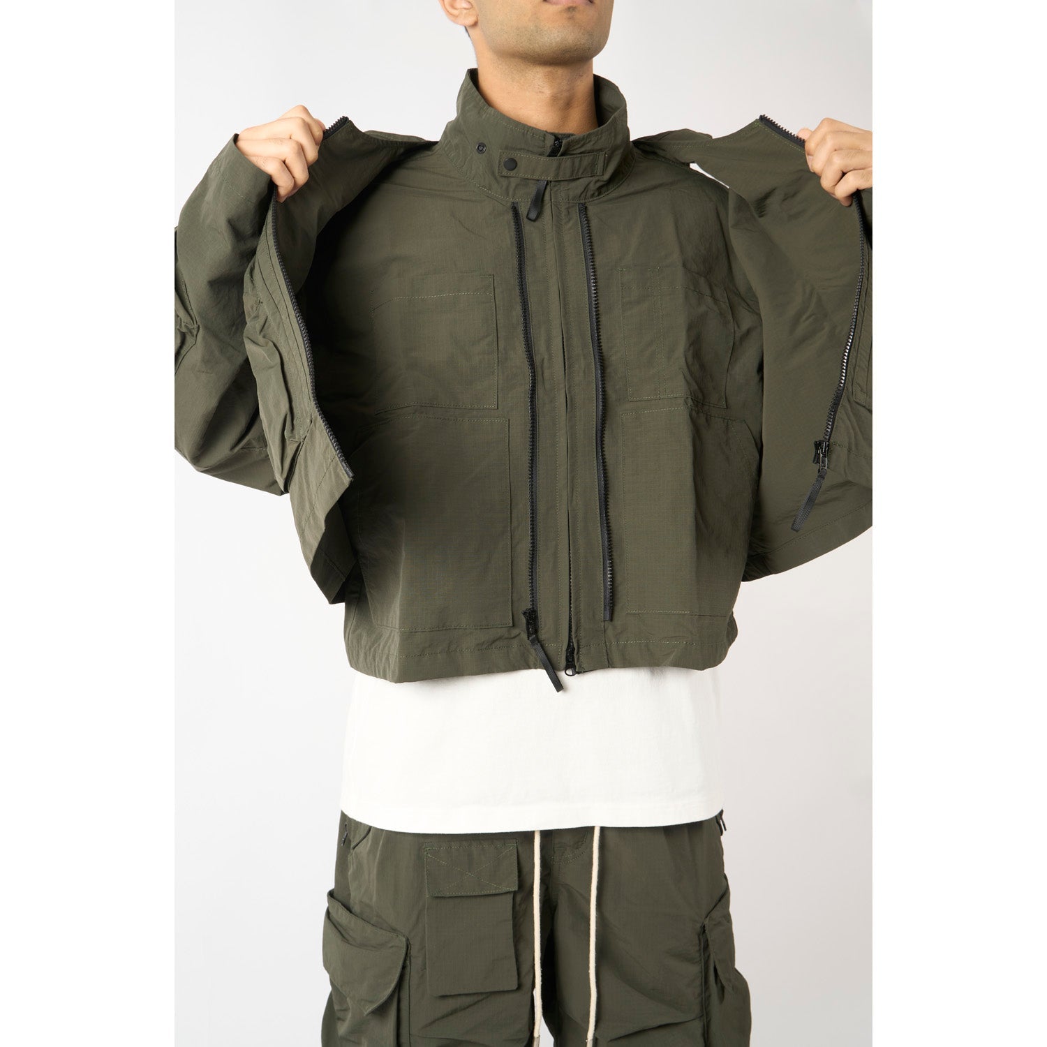 LAKH Twenty Pockets Half Jacket Army Green - OUTERWEAR - Canada