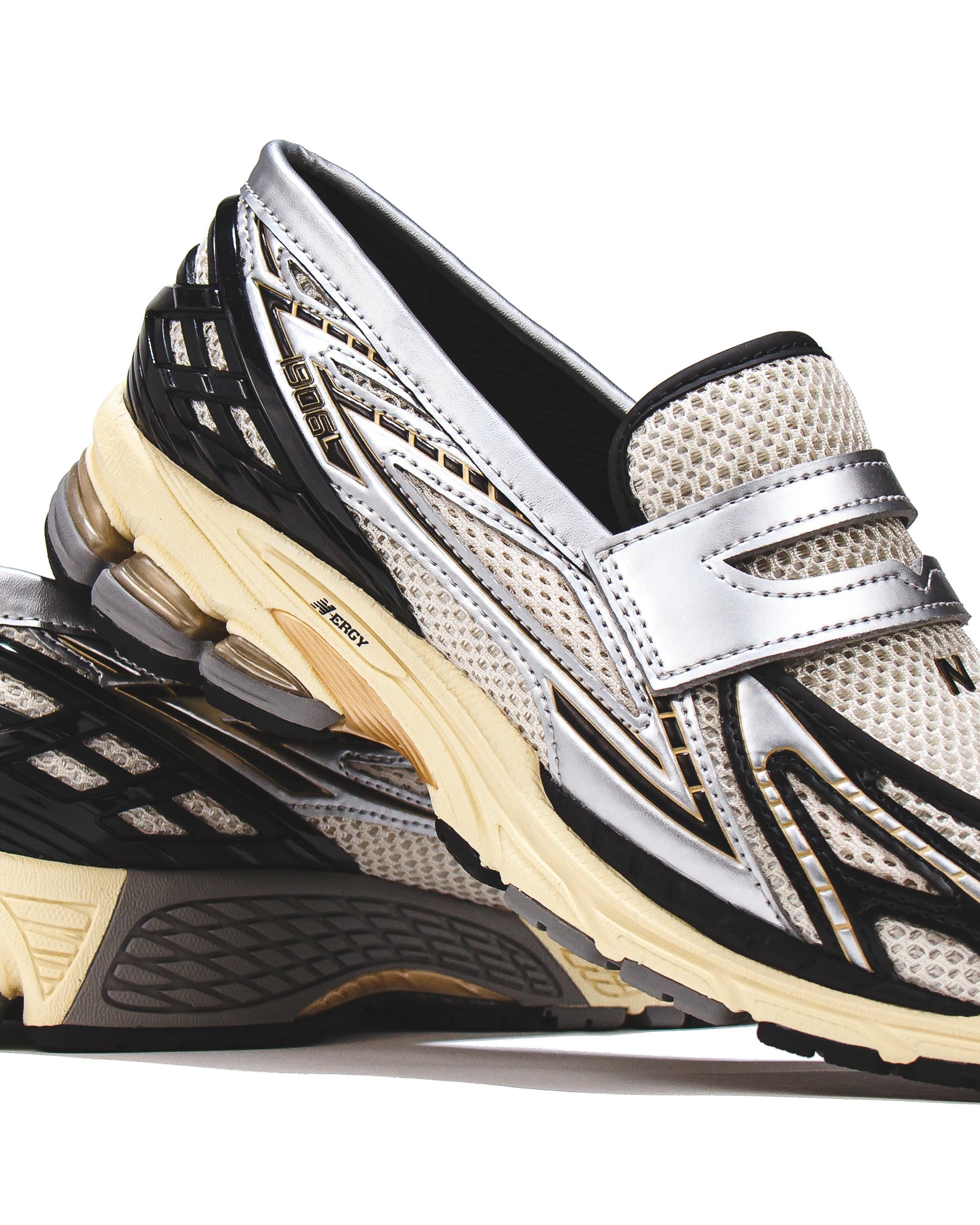 New Balance Unisex 1906L Silver Metallic U1906LOB - FOOTWEAR - Canada