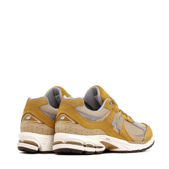 New Balance Unisex 2002R Beige U2002RCE - FOOTWEAR - Canada