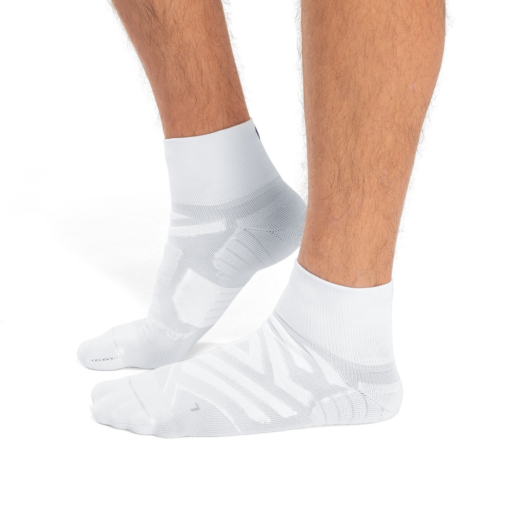 ON Performance Mid Sock White Ivory - ACCESSORIES - Canada