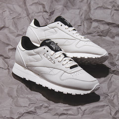 Reebok Classic Men SNEEZE Classic Leather White Chalk IE9215 - FOOTWEAR - Canada