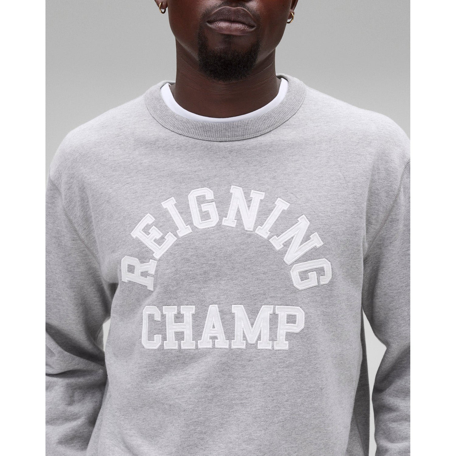 Reigning Champ Men Knit Midweight Terry Classic Arch Logo Crewneck Heather Grey - SWEATERS - Canada