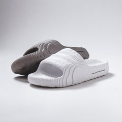 Adidas Originals Men Adilette 22 White HQ4672 - FOOTWEAR - Canada