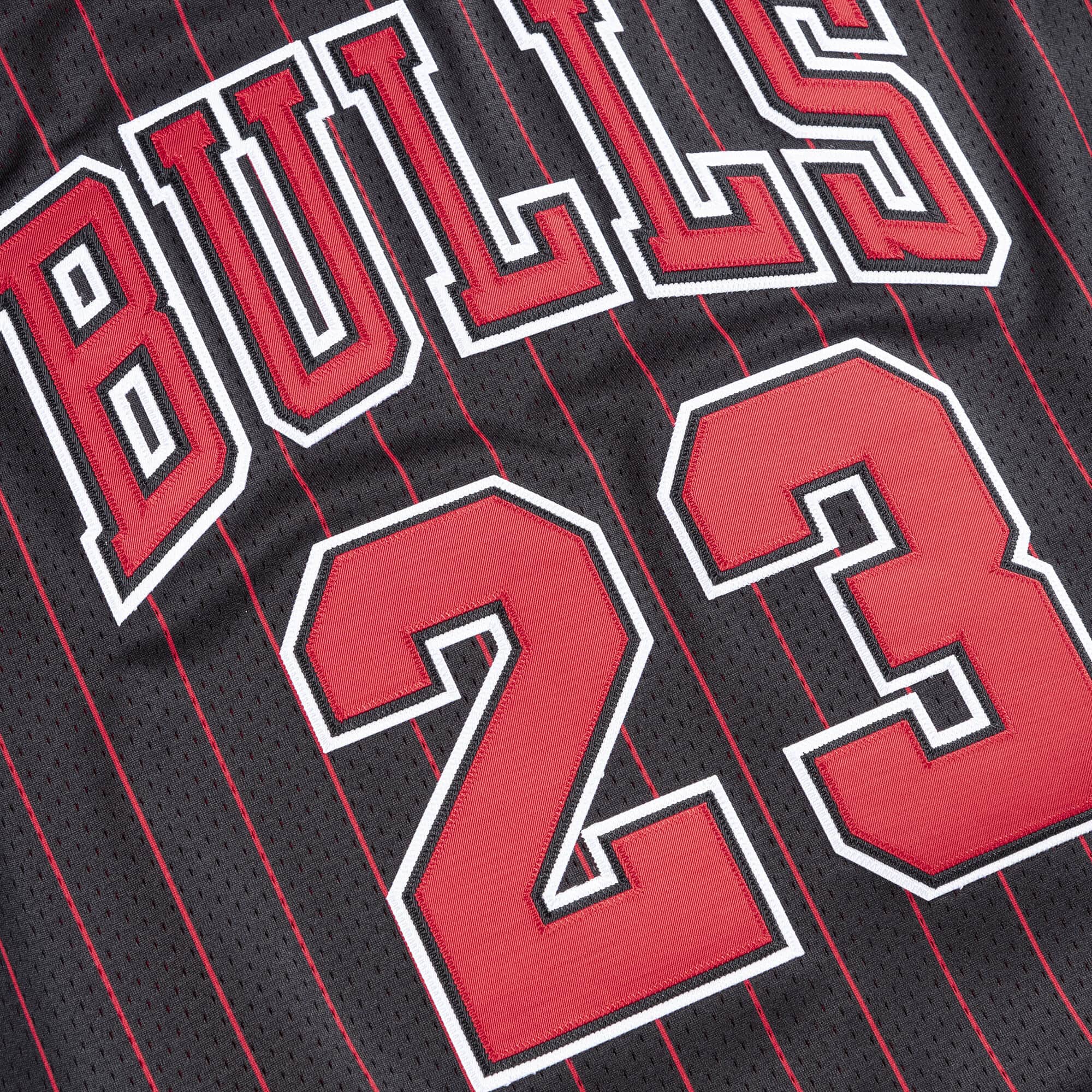 SOLELINKS on X: Ad: 25% off Mitchell & Ness Michael Jordan Chicago  Bulls Authentic Jerseys, discount applied in cart SHOP =>    / X